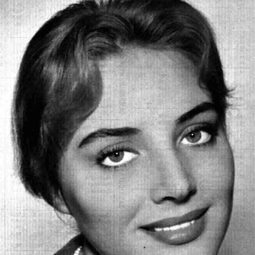 Leonora Ruffo 飾演 Princess Deianira