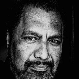 大衛·索西多 - 六條道路通日落演員 飾演Rosco