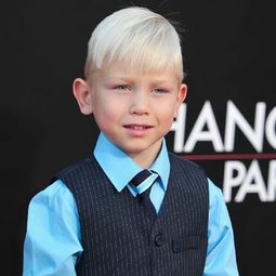 Grant Holmquist - 醉爆伴郎團3演員 飾演Tyler