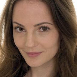 Orla O'Rourke 飾演 Miranda