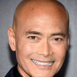 馬克德可斯可 飾演 Cobra