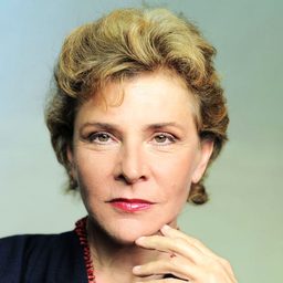 Pamela Villoresi 飾演 Giuseppina Giuramondo