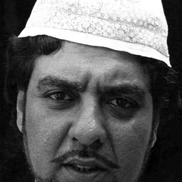 Jalal Agha 飾演 The Nawab