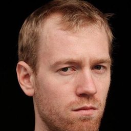 Gaston Re 飾演 Gabriel