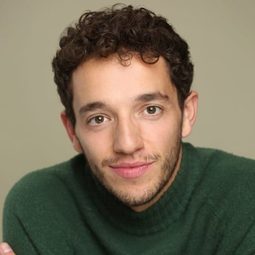 Rubén Riera - 我們朝聖去吧演員 飾演Young munk