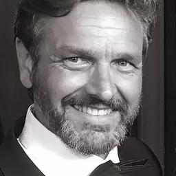 Mark Krenik 飾演 NFFA Soldier (uncredited)