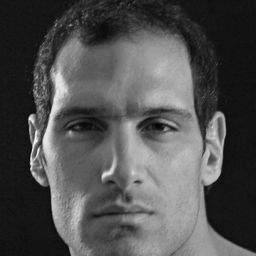 馬克·紮羅 飾演 Cayenne