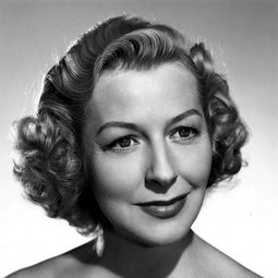 Gertrude Michael 飾演 Miss Lee