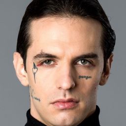 Achille Lauro 飾演 Sé stesso