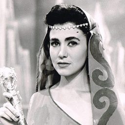 Silvia Fournier 飾演 María Teresa Carbajal