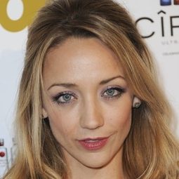 Sarah Scott - Body Parts演員 飾演Self