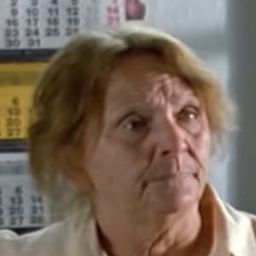 Paula Ali 飾演 Nita