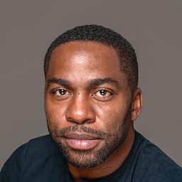 Lázaro Ramos 飾演 Pintor