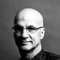Jimmy Iovine 飾演 Self
