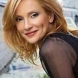 Nana Kiknadze 飾演 Tanya