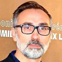 Guy Laurent - With Open Arms編劇