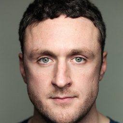 Joel Morris - 羅密歐·布拉斯的房間演員 飾演Park Lad #1