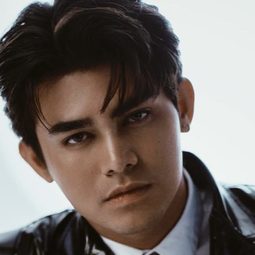 Inigo Dominic Pascual 飾演 