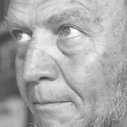 Max Kerlow 飾演 Don Cayetano