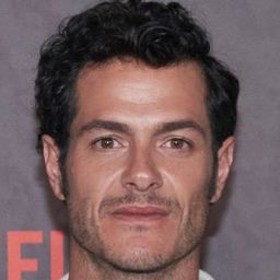 阿方索·杜薩勒 飾演 Daniel Zavala el Actor