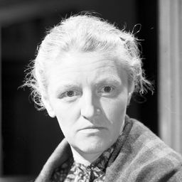 Anna Jaraczówna 飾演 Patient