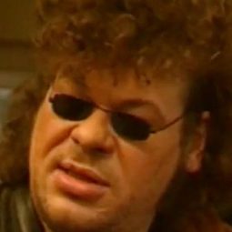 Kulle Westphal 飾演 Eckat (voice)