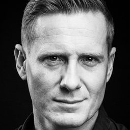 Frode Winther 飾演 King Sverre of Norway