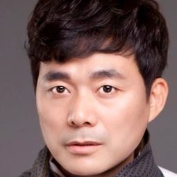 鄭宇赫 飾演 Bench Man