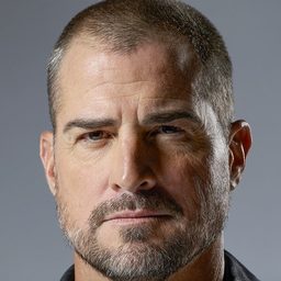 佐治伊茲 飾演 Jimmy