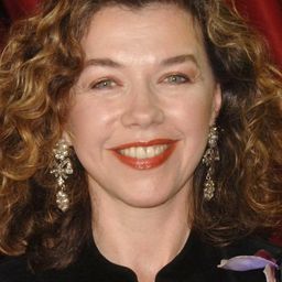 Sabine Haudepin 飾演 Sabine