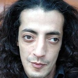 Mohamed Aroussi 飾演 Heikel Zeroubi