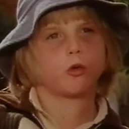 David Samuels 飾演 Bobby