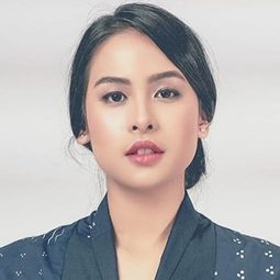 Maudy Ayunda - Paper Boats演員 飾演Kugy