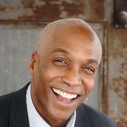 Derek Morgan - 泰勒·派利出品 黑瘋婆的 家庭葬禮演員 飾演Anthony