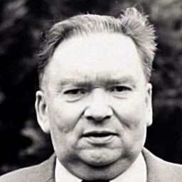 André Chaumeau 飾演 Gilbert