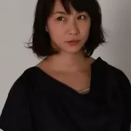 森下くるみ 飾演 Kaori Iijima