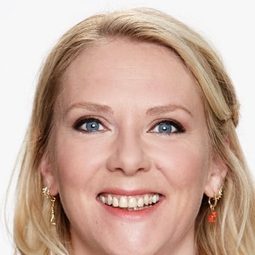 Jelka van Houten - Huisvrouwen bestaan niet 2演員 飾演Marjolein