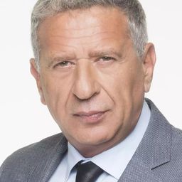 Kostas Koklas 飾演 