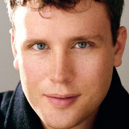 Grey Henson 飾演 Ciro