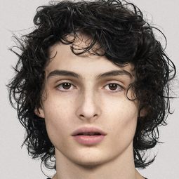 芬禾夫克 飾演 Candlewick (voice)