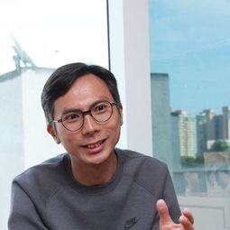 周冠威 - 一個複雜故事導演