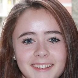 Bebiane Ivalo Kreutzmann 飾演 Puk