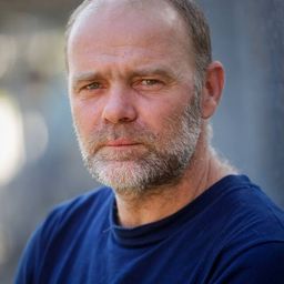 Jorge Sesán 飾演 Padre de Felipe