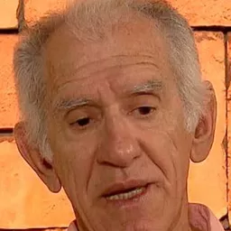 魯伊·雷森德 飾演 Melquíades