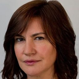 麥媞·桑多瓦 飾演 Isabel