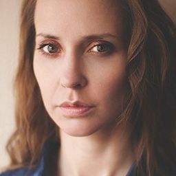 Ánne Mággá Wigelius 飾演 Mother