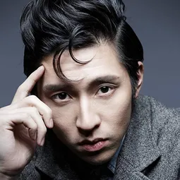 孫陽 飾演 Xinnian Chen