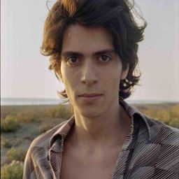 Emanuele Palumbo - 混然天成演員 飾演Angelo Frattasio