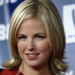 Keri Lynn Pratt 飾演 Lisa Stockwell