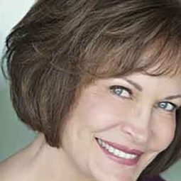 Babs George - 花園裡的螢火蟲演員 飾演Nana